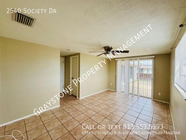 Building Photo - Your Dream Home Awaits: Cozy 2-Bed Rental ...