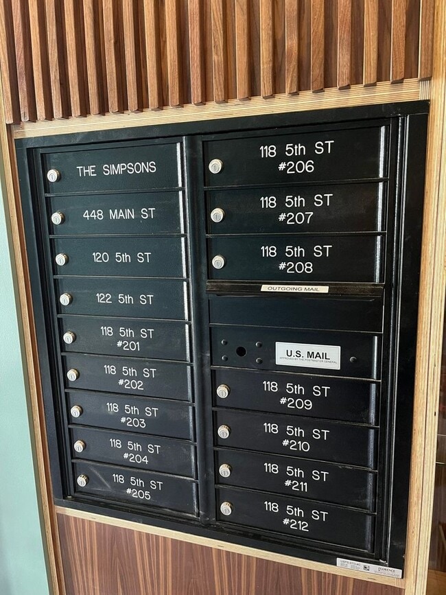 Building Photo - 1 Bedroom 1-Bathroom W/ Large Loft (2nd Bedroom or workspace)