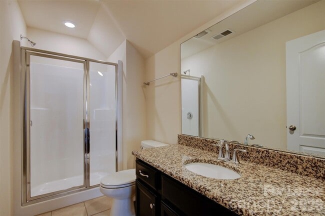 Building Photo - 16125 Hammersmith Farm Dr