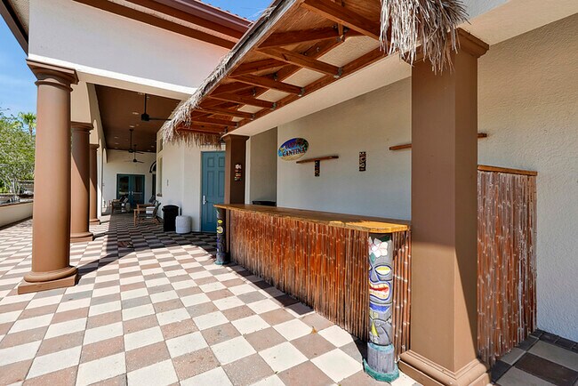 Building Photo - 112 Paloma Dr