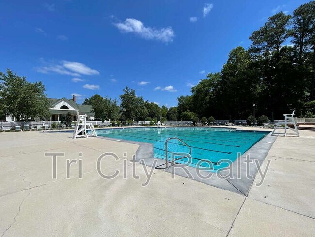 Building Photo - 342 Hunterian Pl