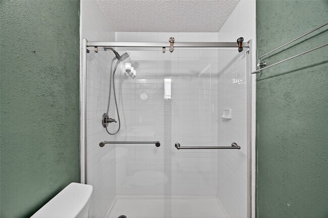 Building Photo - 22711 Smokey Hill Dr