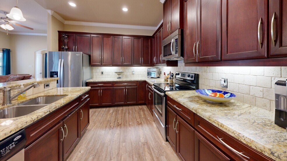 Building Photo - 3819 Black Hawk Ln