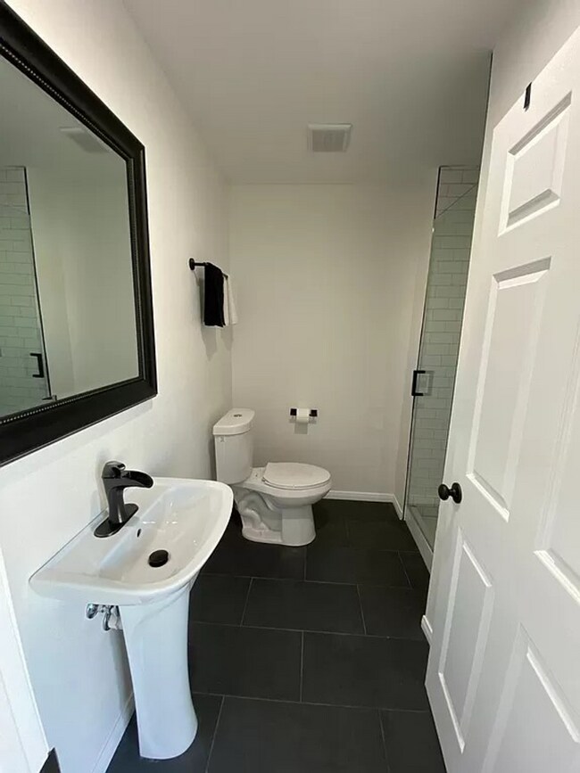 Building Photo - Modern Energy-Efficient 2-Bedroom Home with High-End Finishes and Spacious Yard!