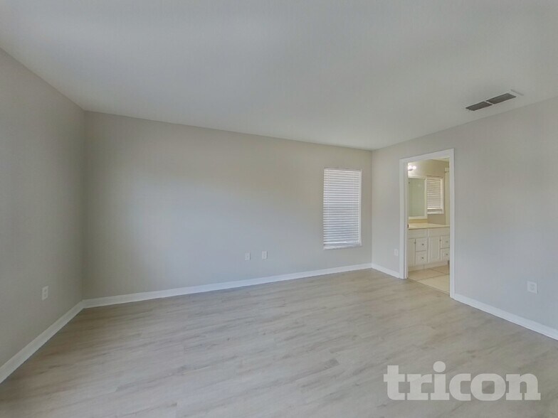 Building Photo - 4621 Ross Lanier Ln