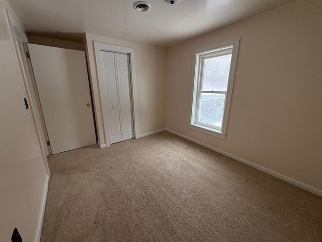 Building Photo - 237 Tiadaghton Hill Rd