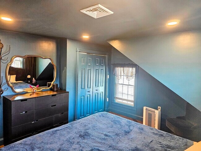 Building Photo - 55 Buffum St