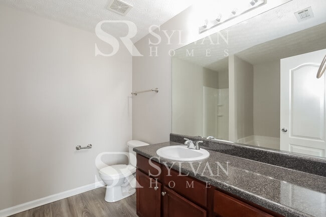 Building Photo - Discover Your Comfort in This Beautiful Home