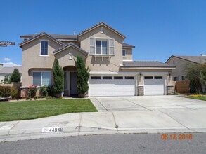 Building Photo - Beautiful West Lancaster 2 Story Offering 3209 sq. ft.