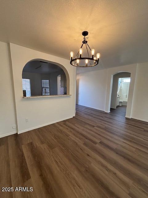 Building Photo - 1241 S Wagon Wheel Dr