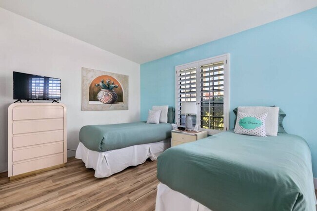 Building Photo - Desert Rose- Condo with Pool and Tennis Co...