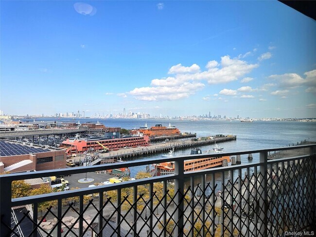 Building Photo - 90 Bay Street Landing
