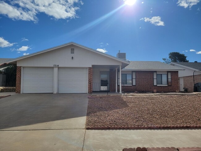 Primary Photo - 7716 Iroquois Dr