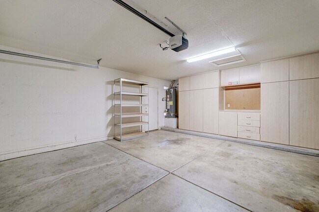 Building Photo - AVAILABLE NOW IN ESTRELLA MOUNTAIN RANCH!!!