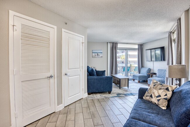 Building Photo - Oceanview Retreat at the Beach