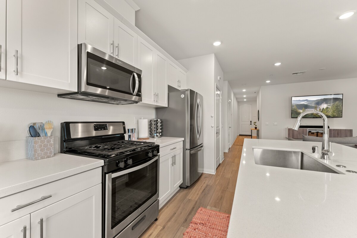 Building Photo - 14623 Gulfstream Ln