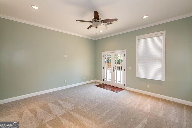 Building Photo - 1282 Monroe Dr NE