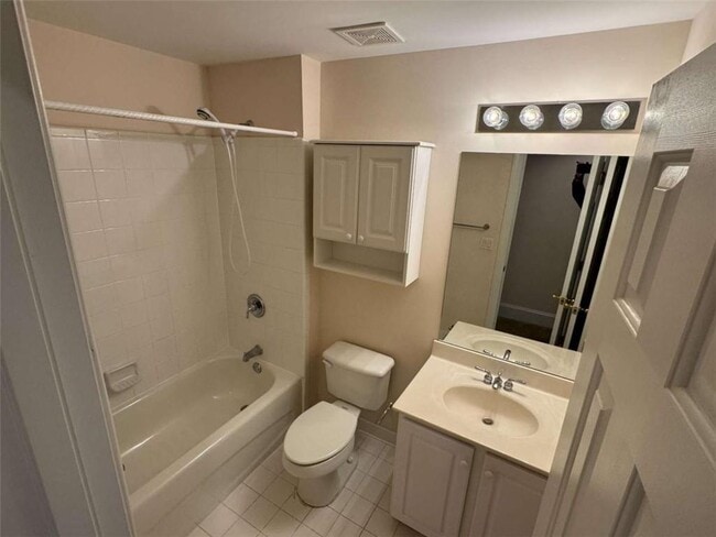 Building Photo - 3281 Winthrop Cir