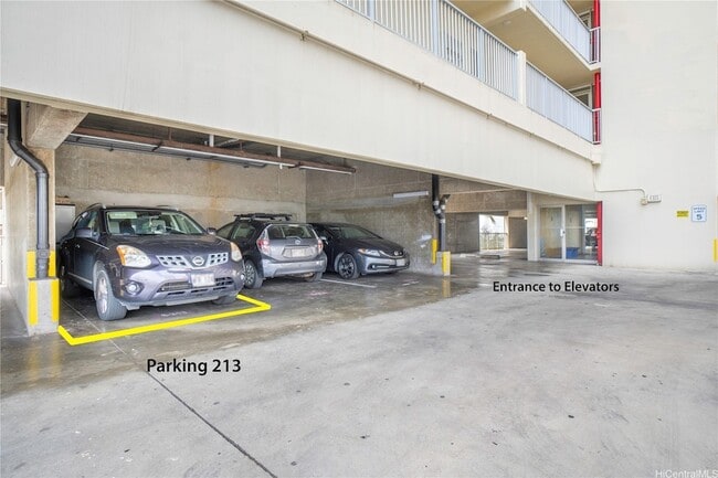Building Photo - 444 Nahua St