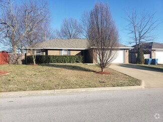 Building Photo - Southwest Springfield - Battlefield Area, ...