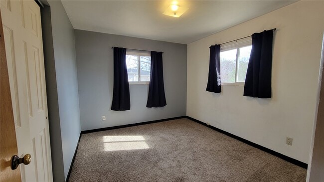 Building Photo - 4204 Beauty Ln