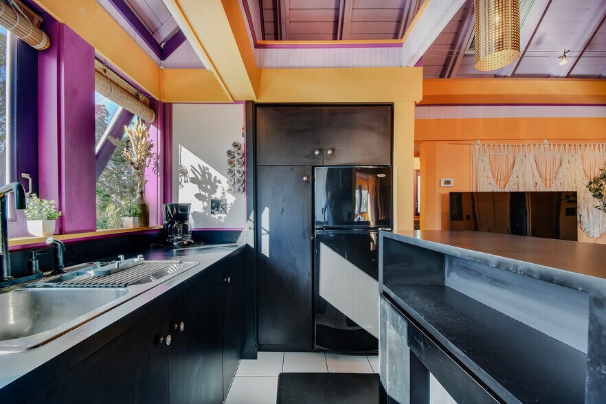 Building Photo - 5113 31st Ave S