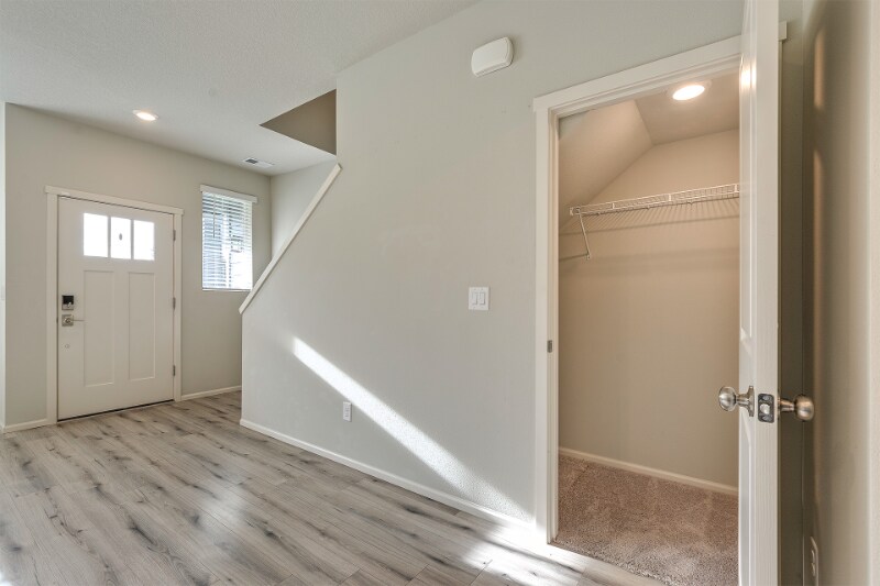 Building Photo - 31547 NW North Ave