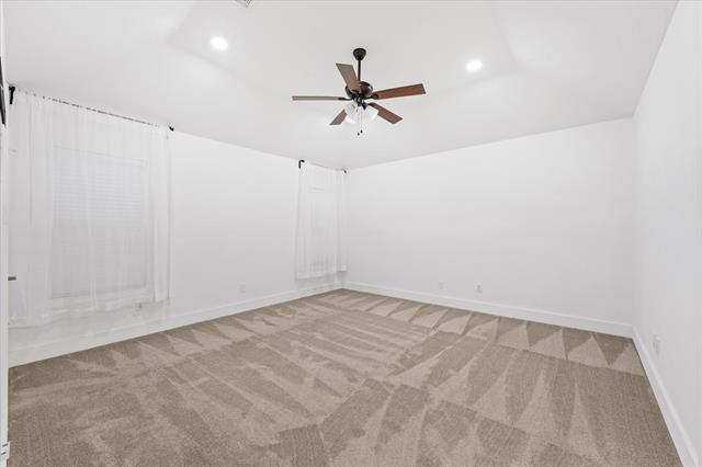 Building Photo - 8405 Greenspoint Dr