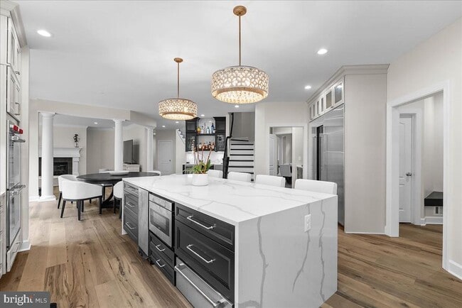 Building Photo - 20589 Myers Pl