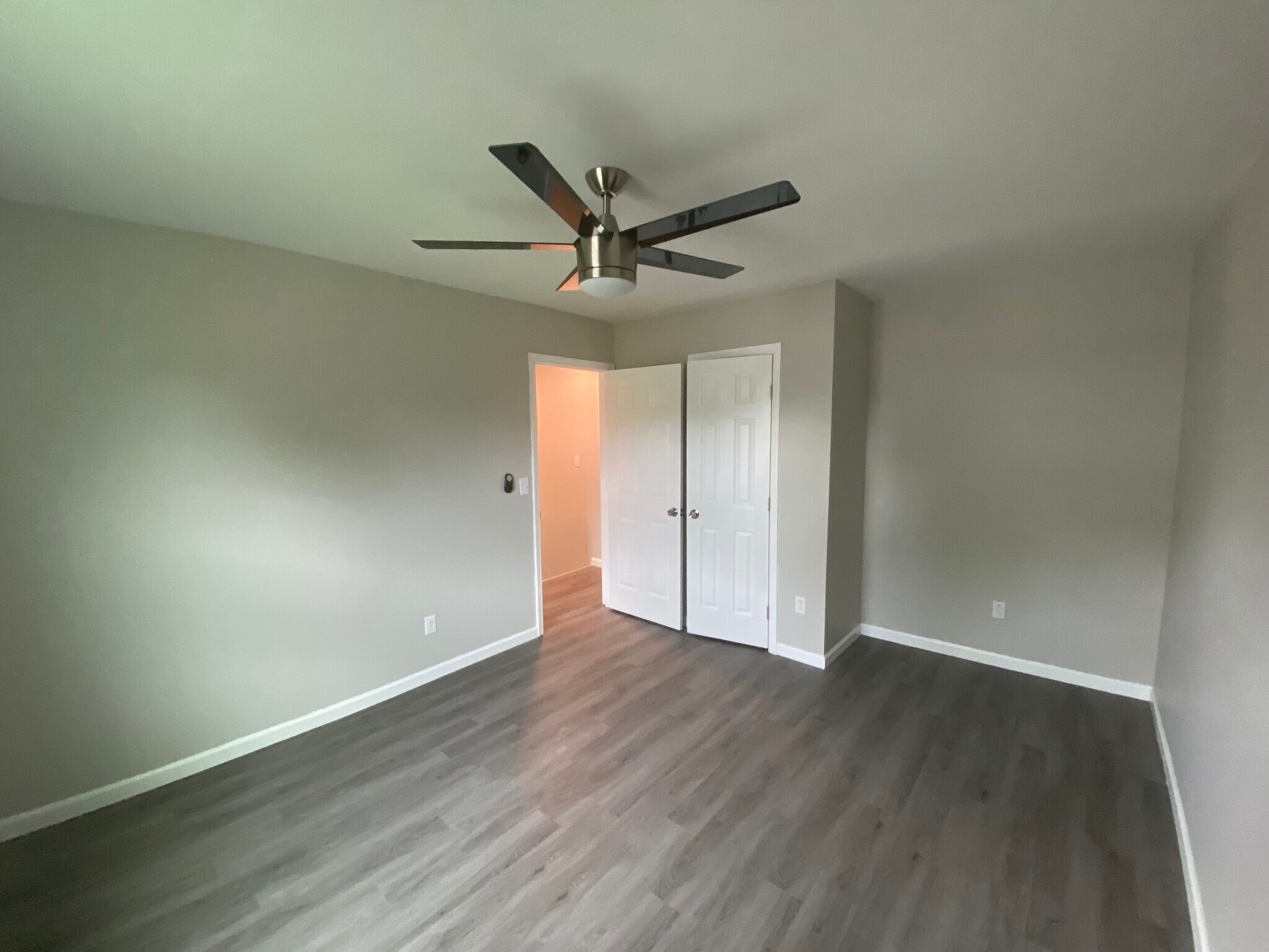 Building Photo - 260 Moughon St