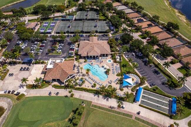 Building Photo - ** HERITAGE BAY ** 2 BED / 2 BATH - CONDO - GOLF MEMBERSHIP - ANNUAL OR SHORT TERM RENTAL