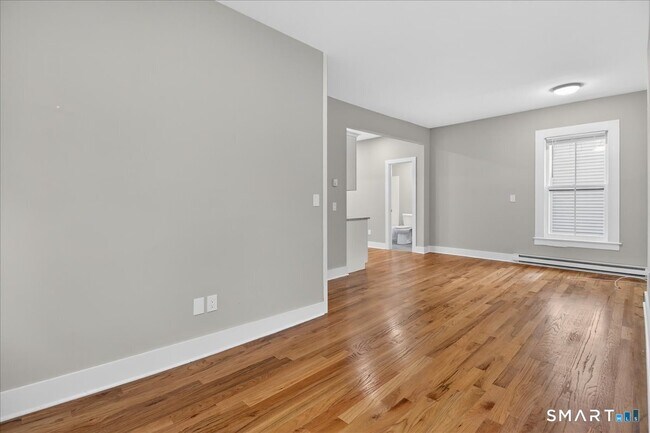 Building Photo - 23 S Main St