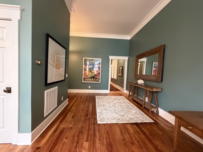 Building Photo - 210 N Front St