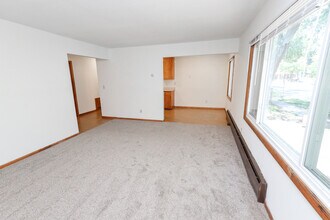 Building Photo - Minnehaha Apartments | 3628