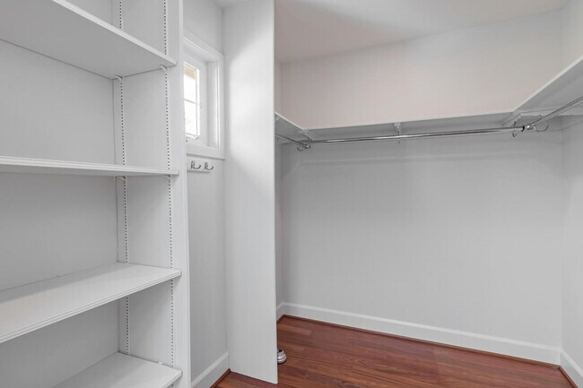 Building Photo - 130 Heather Ln