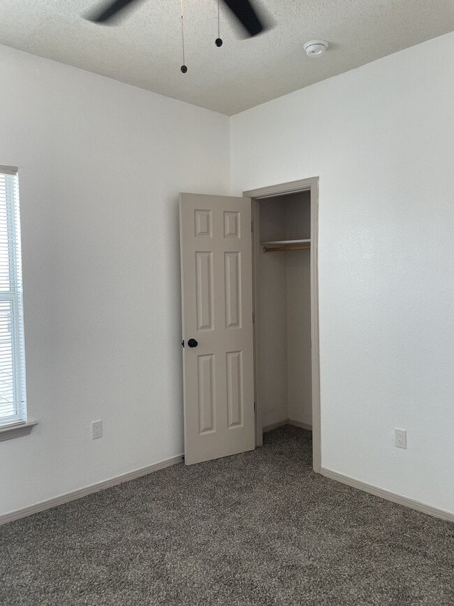 Building Photo - 12325 Tierra Arena Dr