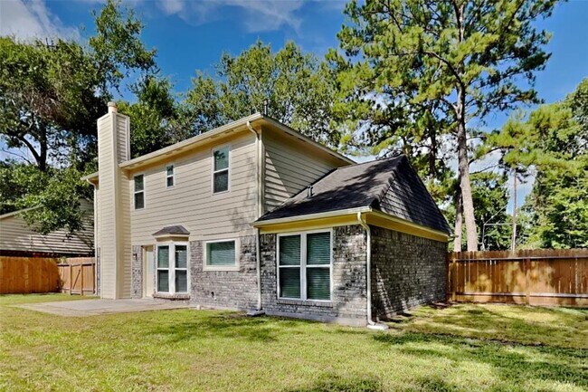 Building Photo - 2638 Brookdale Dr