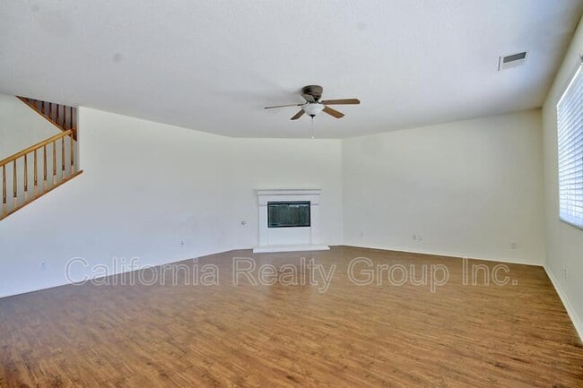 Building Photo - 34567 Spindle Tree St