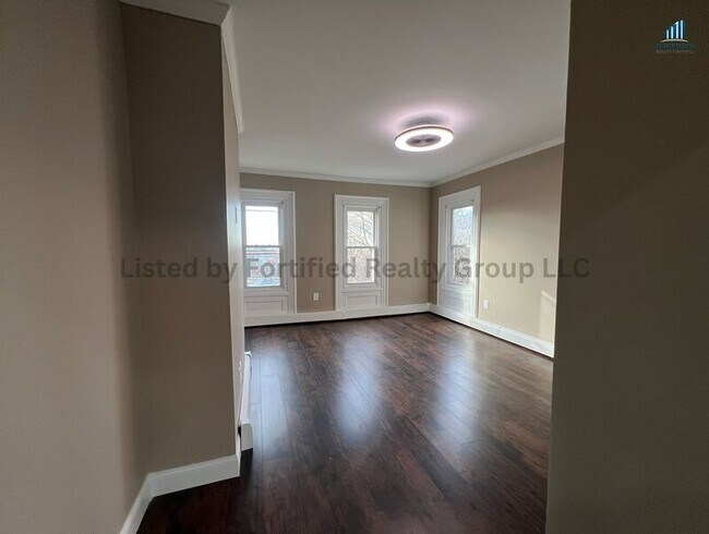 Building Photo - 380 Wilson Rd