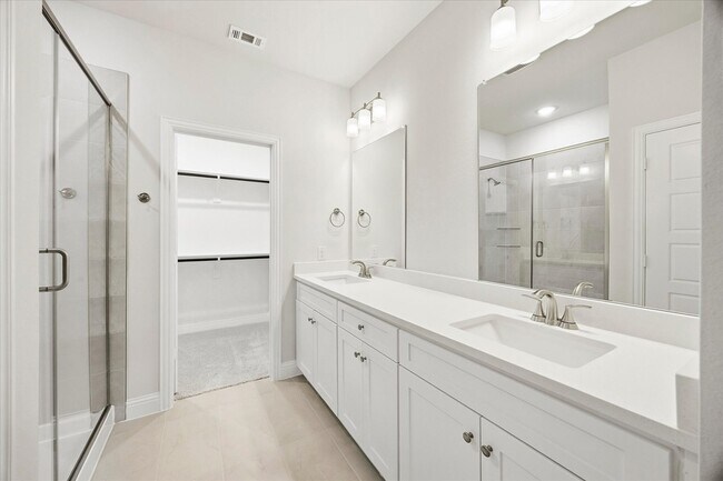 Building Photo - 1814 Waterwalk Dr