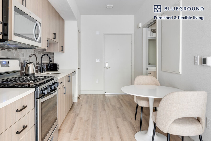 Building Photo - 44758 Old Warm Springs Blvd