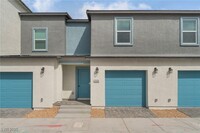 Building Photo - 2550 Petunia Garden Ave