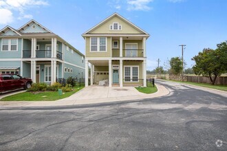 Building Photo - 2400 Vintage Stave Rd