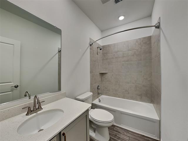 Building Photo - 7209 Dandelion Rd