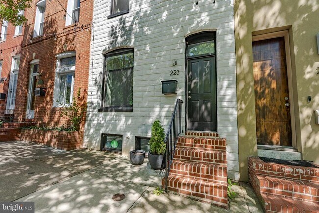 Building Photo - 223 S Collington Ave
