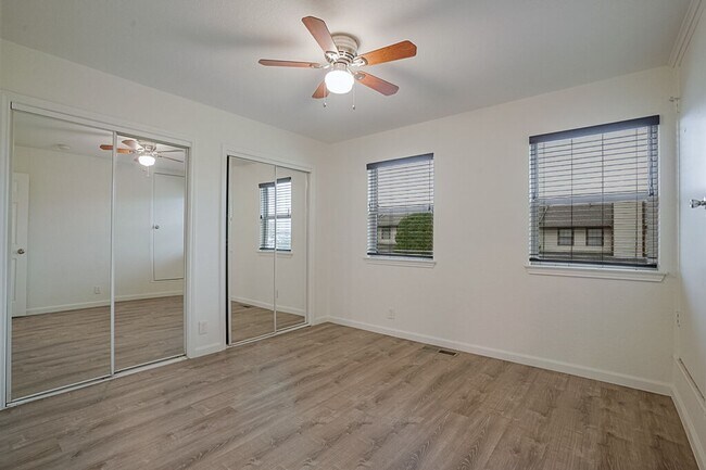 Building Photo - 7800 Northcrest Blvd