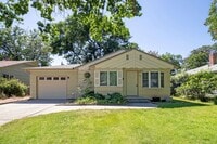 Building Photo - 2bd, 1b Cozy Home awaits in Boise Bench!