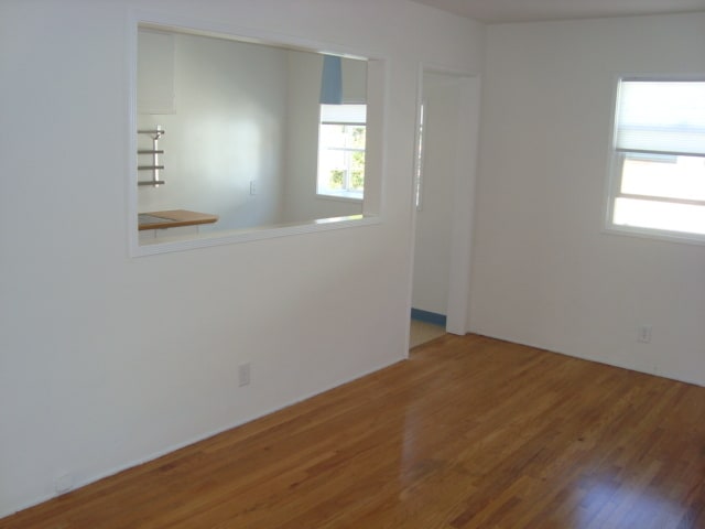 Building Photo - 1548 Rendall Plz