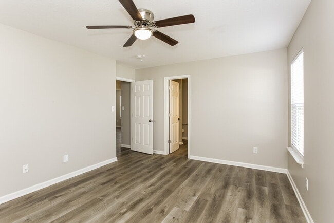 Building Photo - 8024 Bach Dr