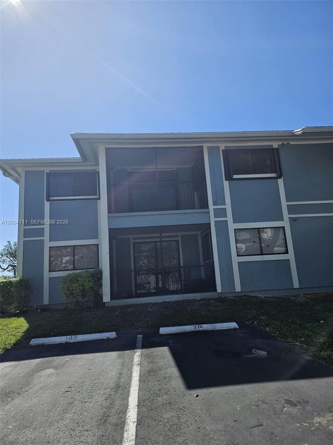Building Photo - 19800 SW 103rd Ct